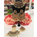 CHOKER-SETS-WITH-LARGE-EARRINGS,-TIKKA-AND-PASSA-ITEM#-540(MULTICOLOURED)
